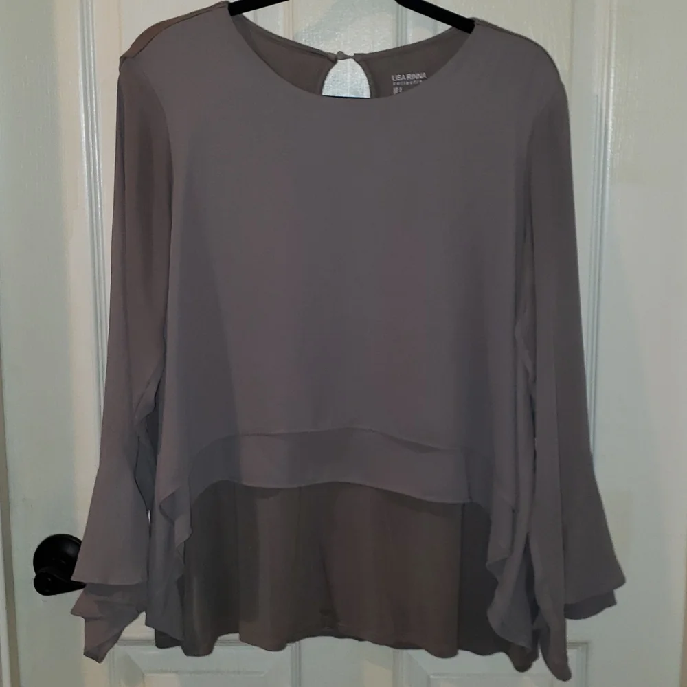 Lisa Rinna blouse - Picture 1 of 6